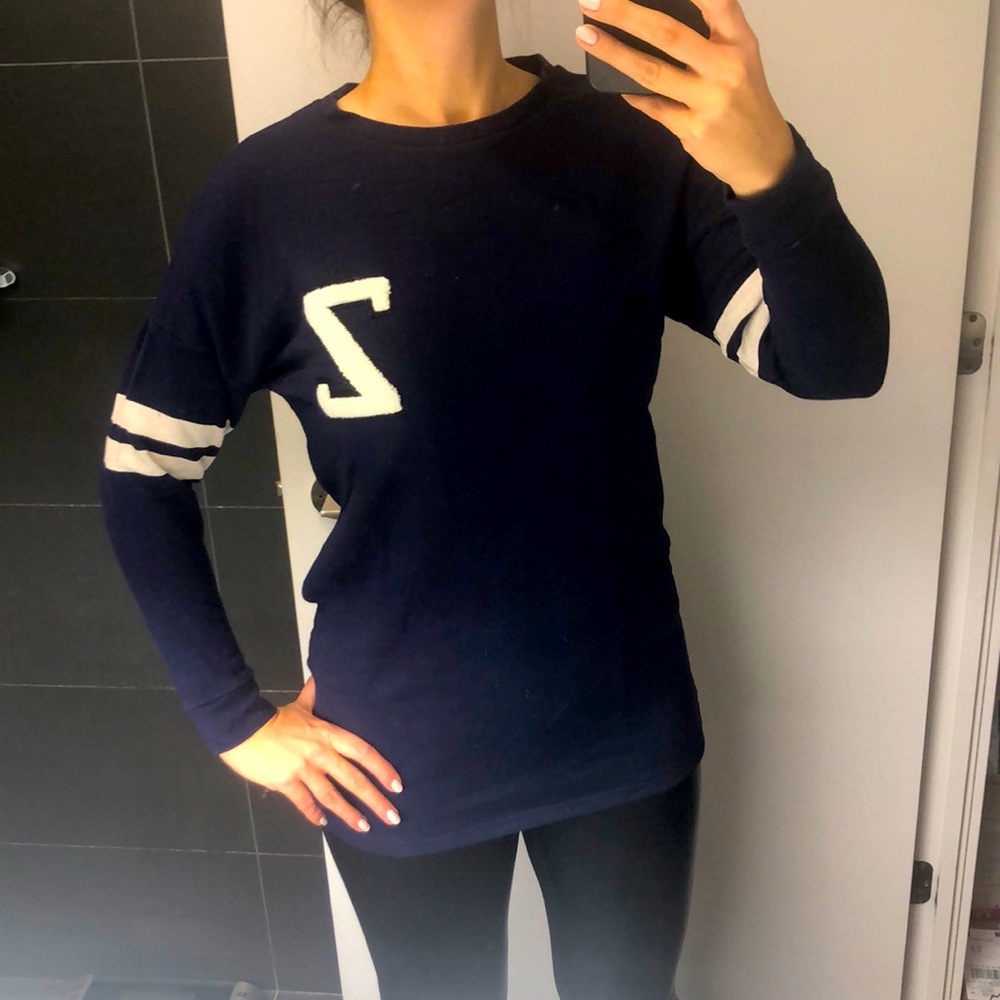 Blue sweatshirt with Z on front